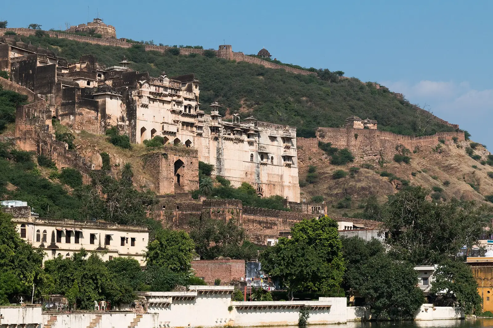 Garh Palace and Taragarh Fort above Bundi