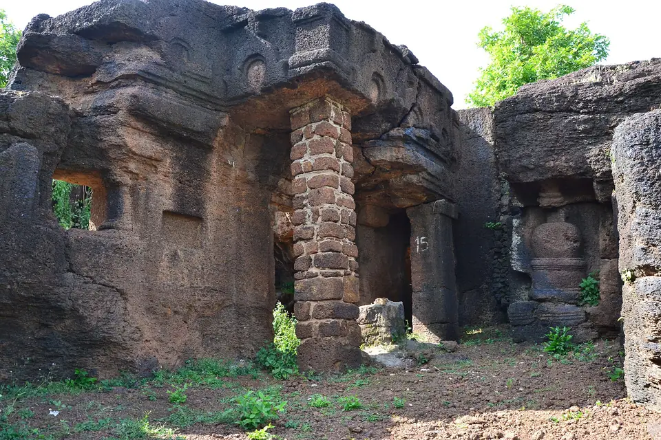 Kolvi Buddhist caves, Jhalawar